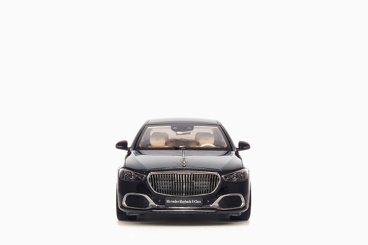 Mercedes – Maybach S-Class 2021 Obsidian Black 1:18 by Almost Real
