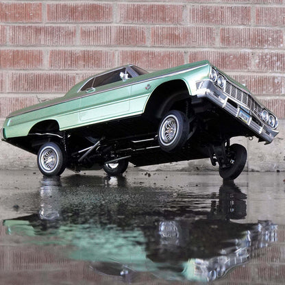1964 Chevrolet Impala SS Fully functional 1:10 scale