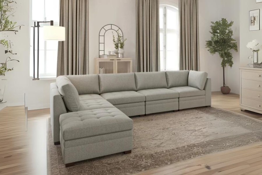 Thomasville Tisdale Modular Sectional 6 -piece Boucle with Storage Ottoman Floor Model