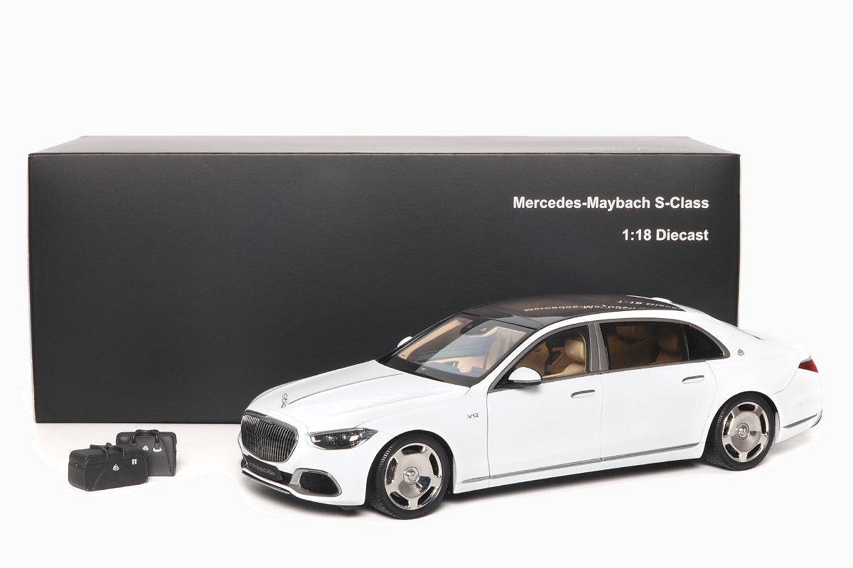 Mercedes – Maybach S-Class 2021 Diamond White 1:18 by Almost Real