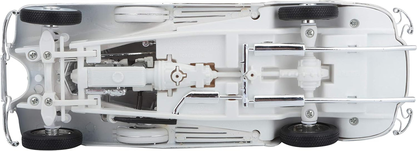 Maisto Mercedes 1:18 Scale 1936 M-B 500 K Type Specialroadster Diecast Vehicle , White