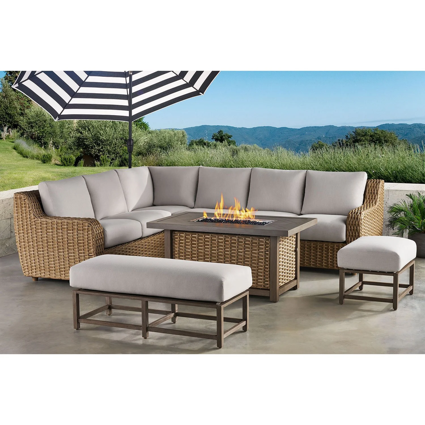 Athena 7-piece Sectional With Firepit