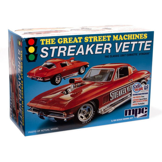 MPC 1967 Chevy Corvette Stingray "Streaker Vette" 1:25 Scale Model Kit