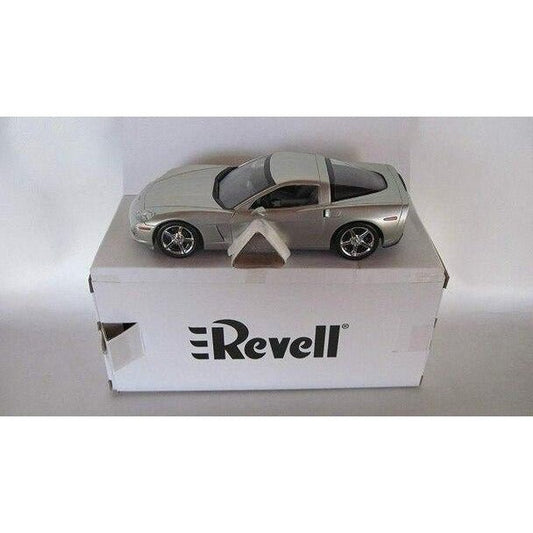 Revell 1/25 2006  Corvette Coupe Silver
