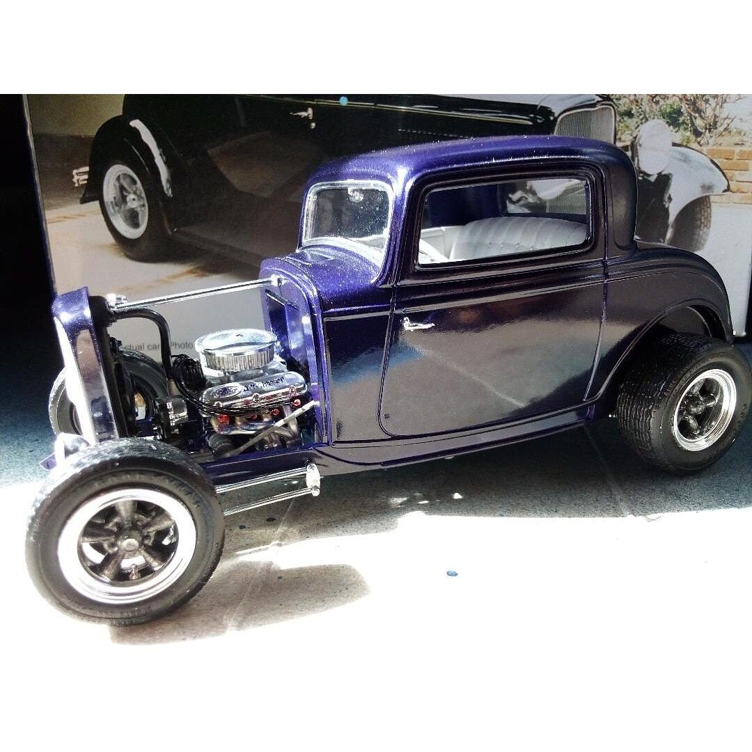 Revell 1/25 '32 Ford 5 Window Coupe