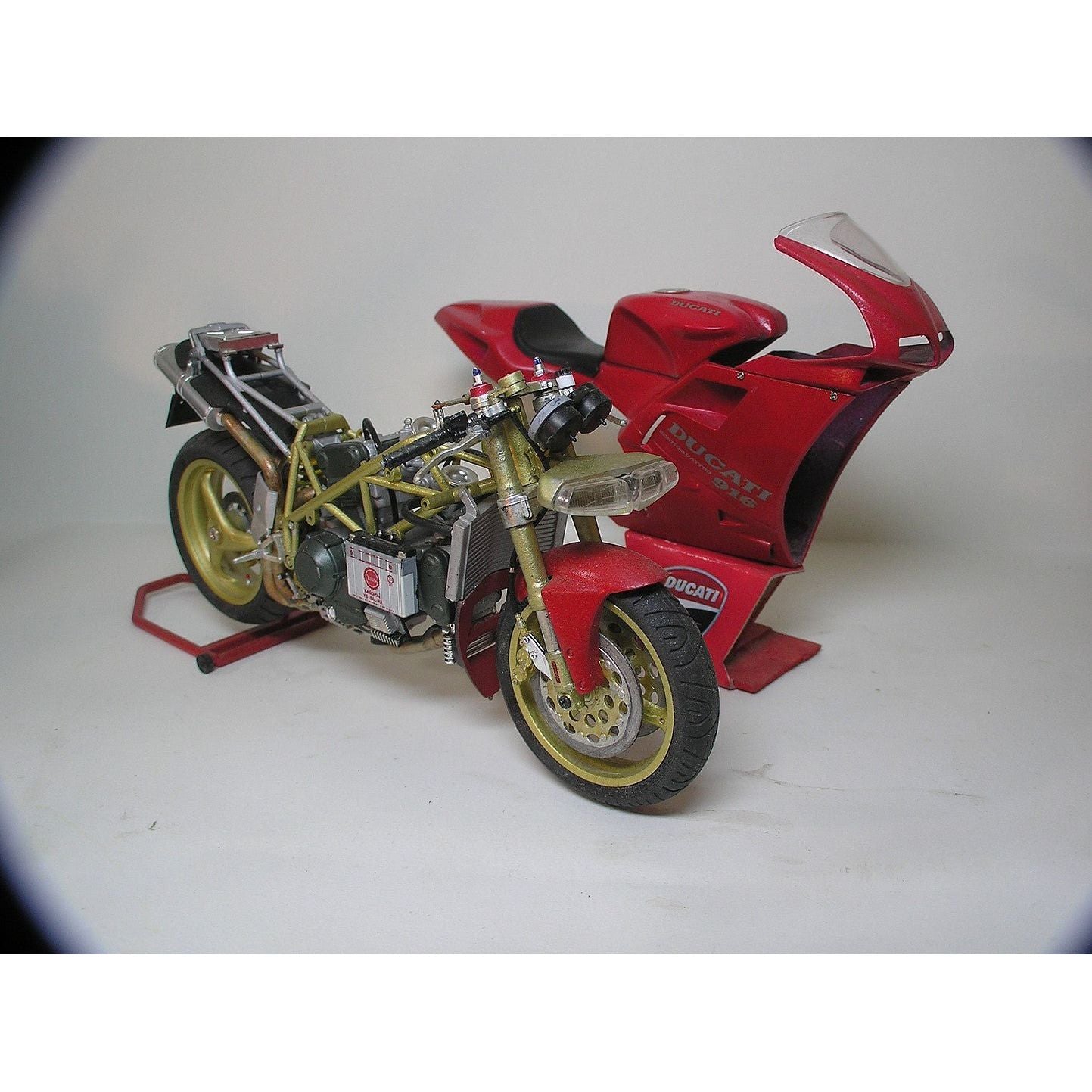 Tamiya 1/12 Ducati 916